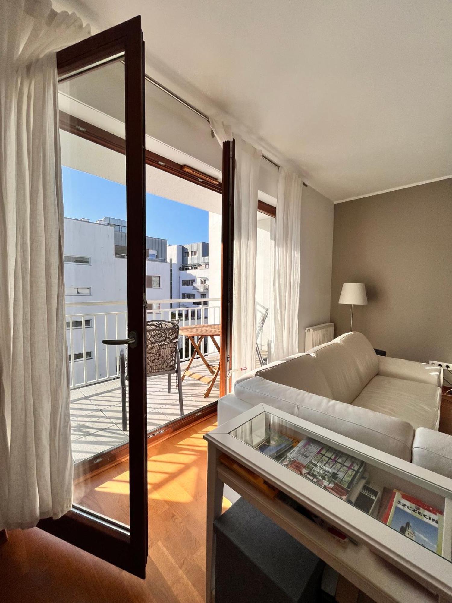 Mercury Two-Bedroom Apartment & Parking Swinoujscie Ngoại thất bức ảnh