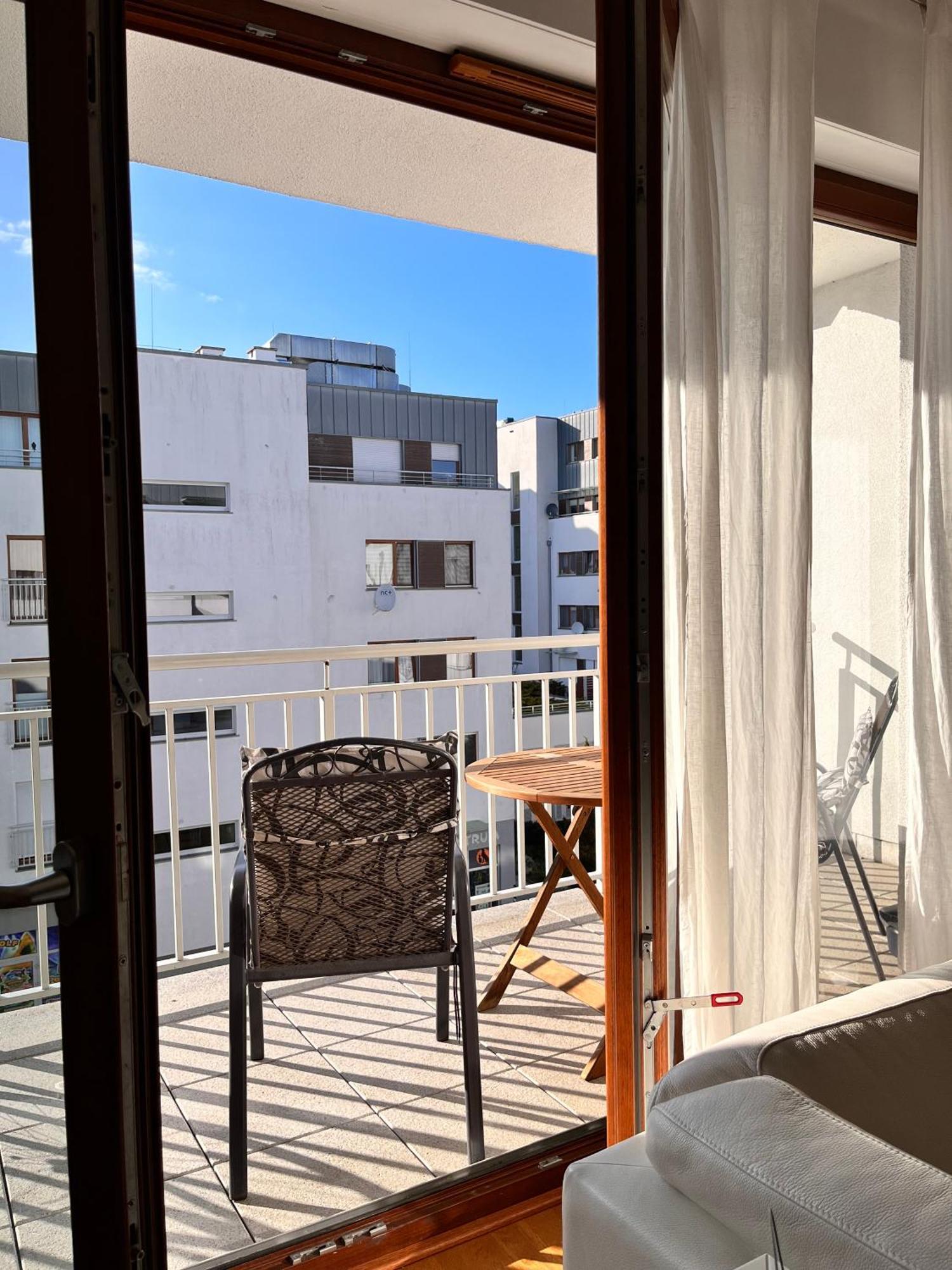 Mercury Two-Bedroom Apartment & Parking Swinoujscie Ngoại thất bức ảnh